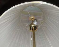 Stehlampe, Lampe, Lampenschirm