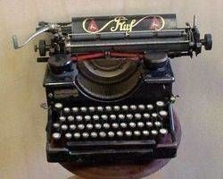 Schreibmaschine, Schreibapparat, von "Ruf", Technik, Email