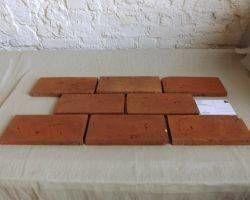 Bodenplatten 24 m² Bodenziegel Bodenfliesen Backstein alte Mauersteine natürlich ursprünglich als Fliese geschnitten Landhaus shabby chic Terracotta