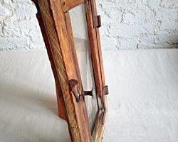 Rustikales altes historisches Holz Stall Schuppen Bauernaus fenster Dekoration Landhaus shabby chic