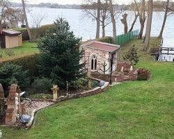 Gartenhaus englisch gotisch Stein Rückbau Baustoffe Klinker Sandsteine Ziegel Balken Dachziegel