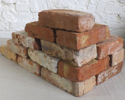 rustikale uralte Ziegel steine Antik Klinker Backsteine Altziegel Rückbaustein Garten gestaltung Ruinen mauer Loft used look Landhaus 