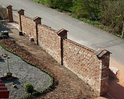 40 to LKW ab Baustelle original historische klassisch rote Ziegel steine Antik Klinker rustikal Backsteine Altziegel Rückbaustein Garten gestaltung Ruinen mauer Loft used look Landhaus