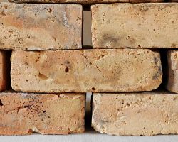 Mediterrane Mauersteine Antik Ziegel Klinker rustikal gerumpelt getrommelt Ruine Garten Gestaltung