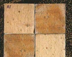 Französische Terracotto- Bodenplatten