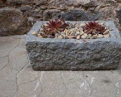 Futtertrog aus Granit